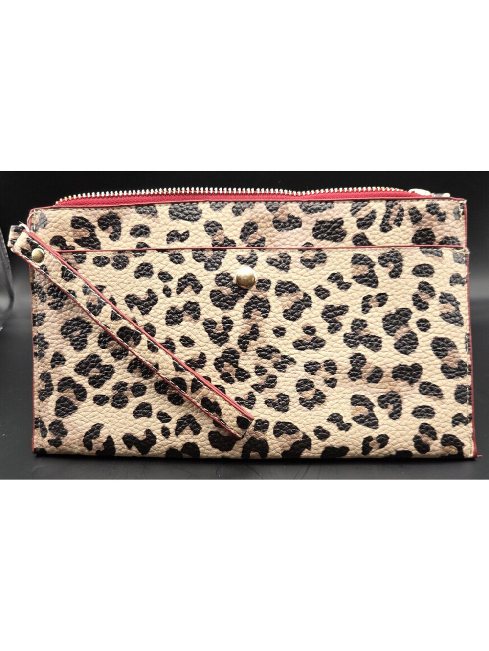 NEW Chico's Leopard Print Clutch Hand Bag Single Pocket w/Zipper Enclosure
